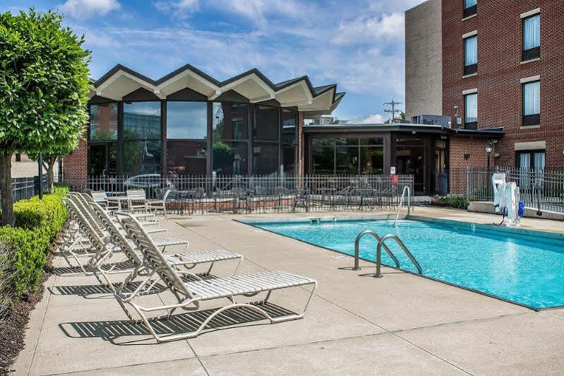 Holiday Inn Express - Columbus Downtown By Ihg Экстерьер фото
