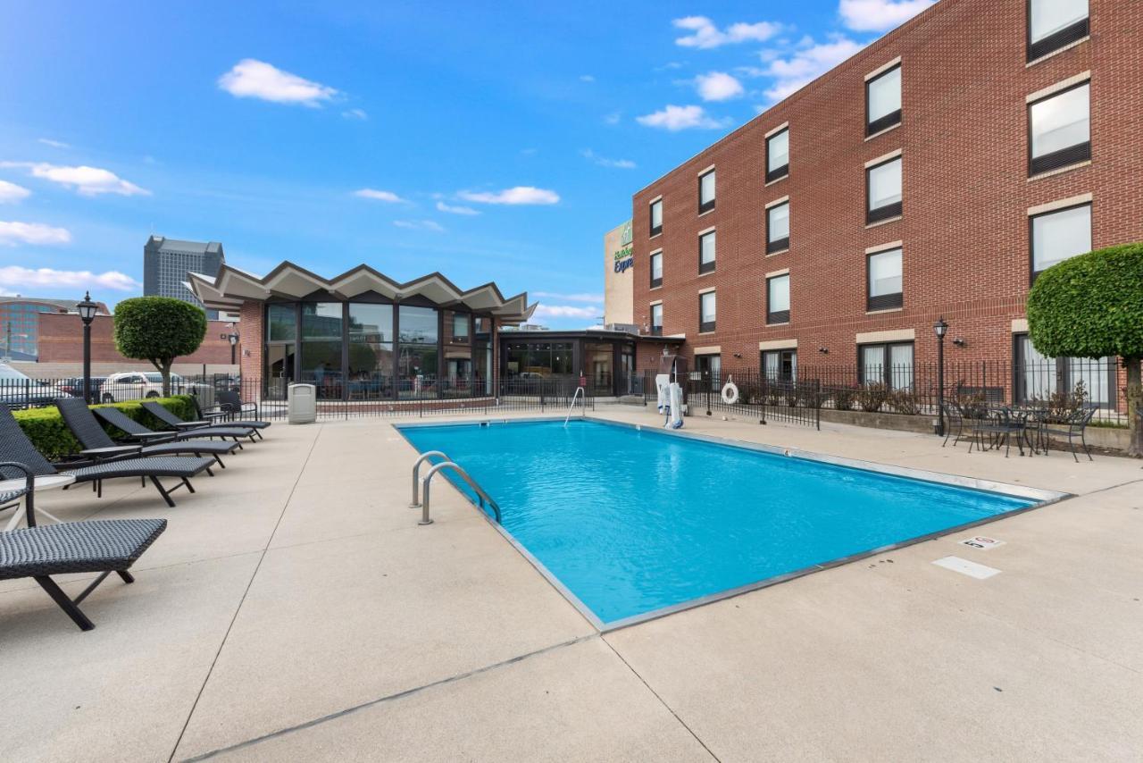 Holiday Inn Express - Columbus Downtown By Ihg Экстерьер фото